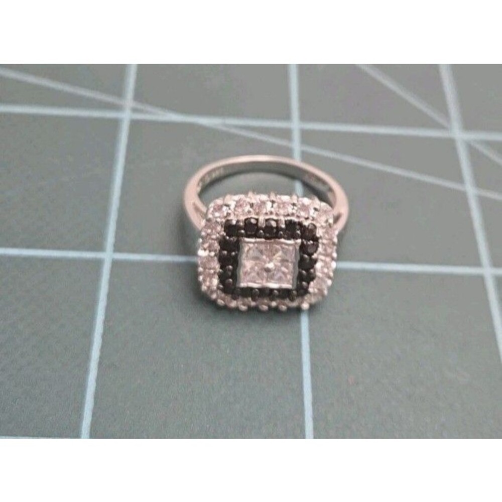 Sterling Silver Sparkling Halo Ring Size 9.5